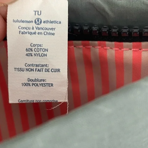 Lululemon Hip to be Free Crossbody Bag - Picture 8 of 9